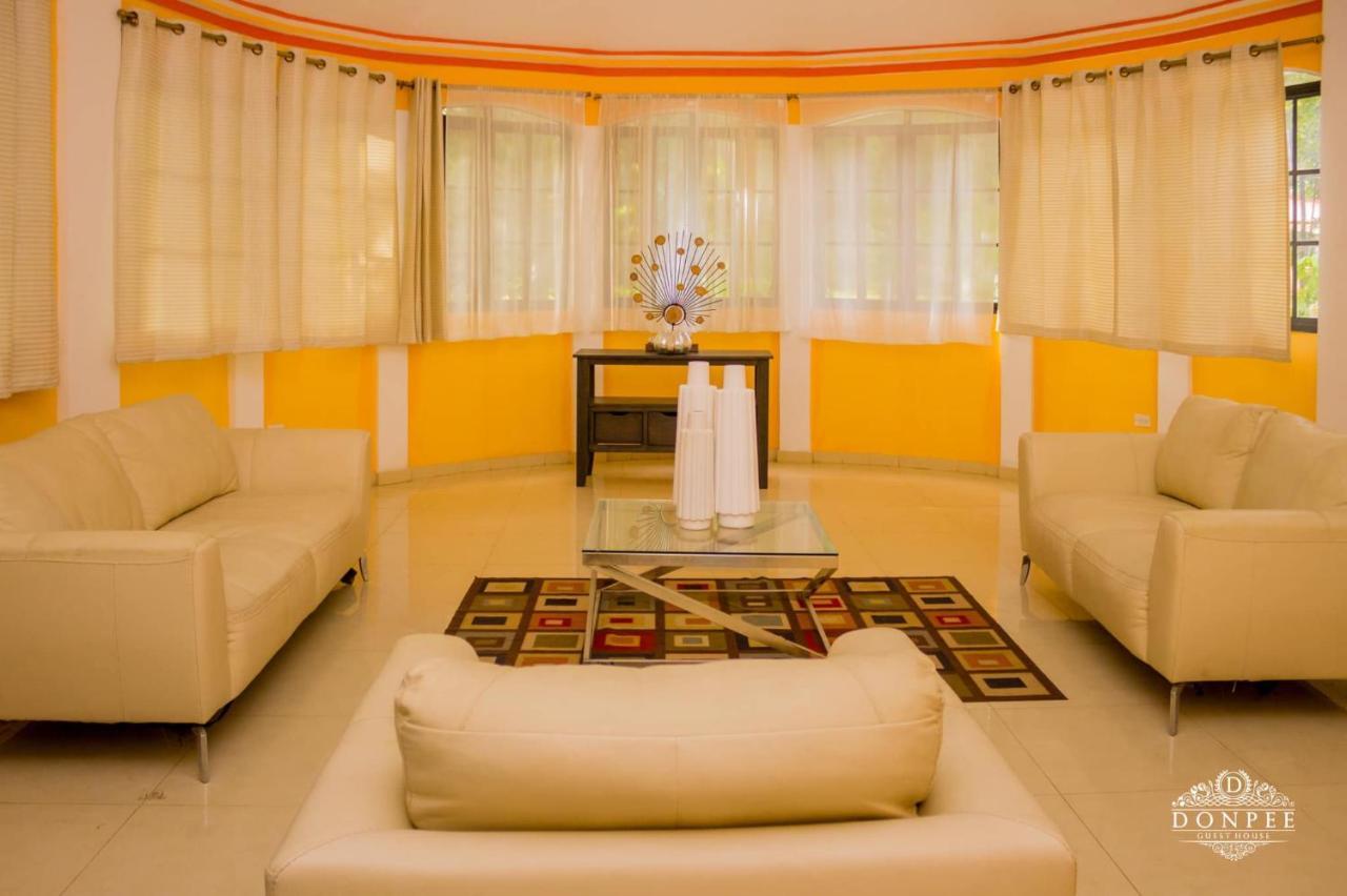 Donpee Guest House Leogane Exterior photo